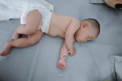 扶余宝宝老打喷嚏怎么办